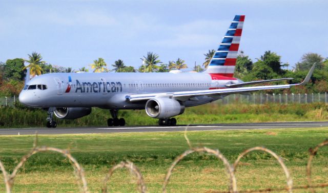 Boeing 757-200 (N172AJ)