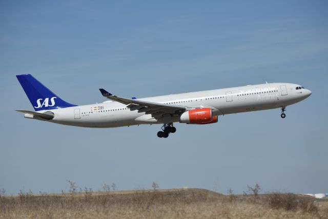 Airbus A330-300 (LN-RKR) - 10-C 03-26-19