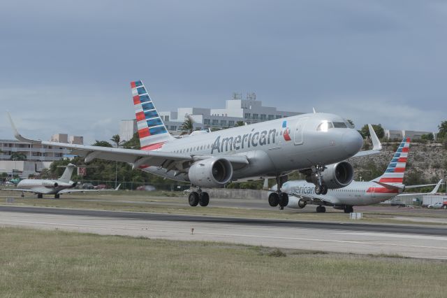 Airbus A319 (N4032T)