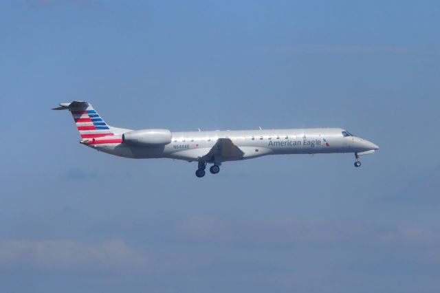 Embraer ERJ-145 (N648AE)