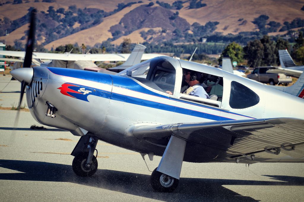 N80737 — - Globe Swift