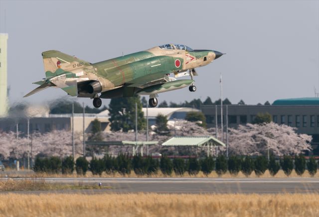 McDonnell Douglas F-4 Phantom 2 (57-6907)