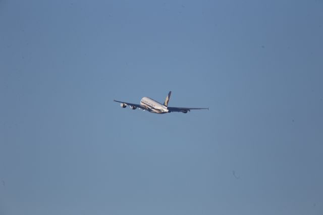 Airbus A380-800 (9V-SKN)