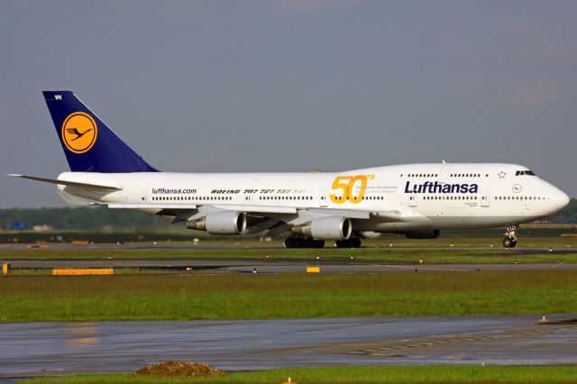 Boeing 747-400 (D-ABVH)