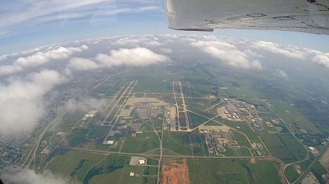 Cessna Cardinal (N18739) - 8000 over KOKC