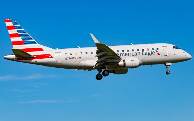Embraer 170/175 (N776MS)
