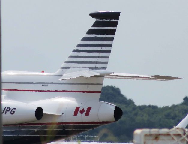 Dassault Falcon 900 (C-GJPG) - I take a picture on Aug 5, 2017.