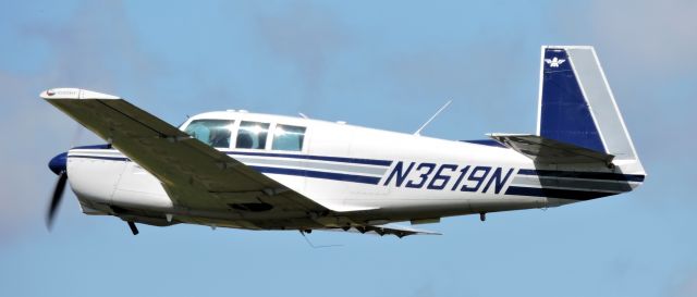 Mooney M-20 (N3619N) - This 1967 Mooney  M-20G just took off, fall 2019.