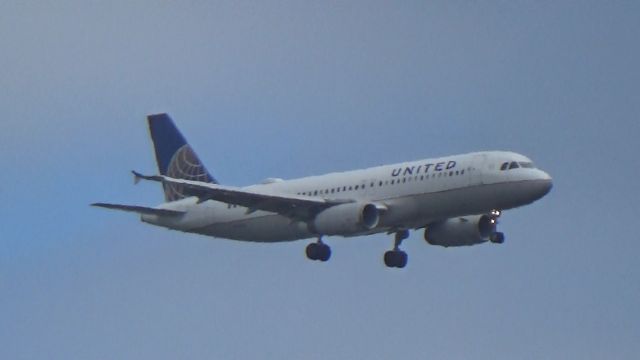 Airbus A320 (N401UA) - I think this is United's first Airbus A320, correct me if I'm wrong.