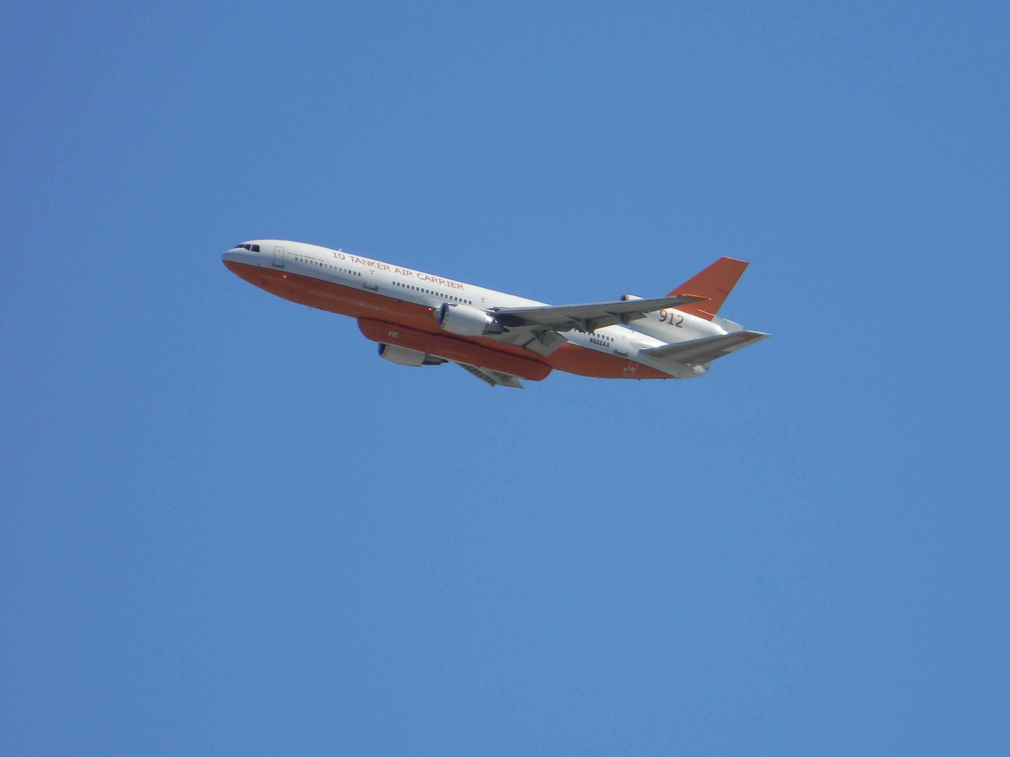 McDonnell Douglas DC-10 (N522AX) - Takeoff from KCHA enroute for a fire retardant drop in Texas.