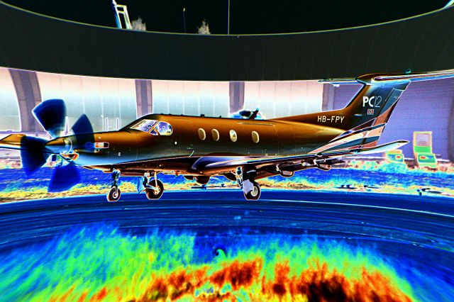 Pilatus PC-12 (HB-FPY)