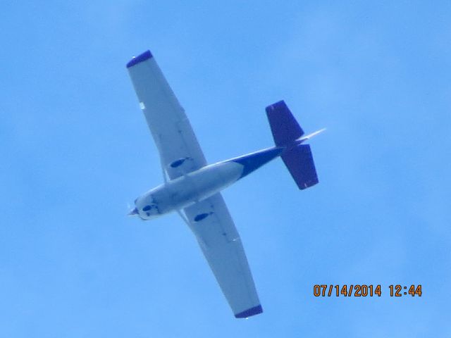 Cessna Skylane (N3083F)