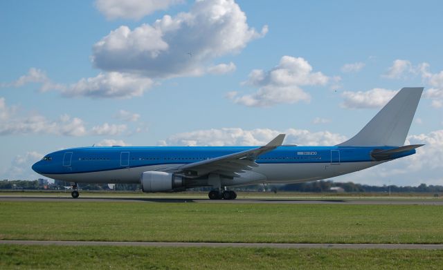 Airbus A330-200 (9H-PAX) - AirHub Airlines A330-203 cn1161 lsd from Truenoord; ex KLM PH-AOM 25-09-22