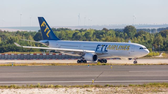Airbus A330-200 (F-HFTL)