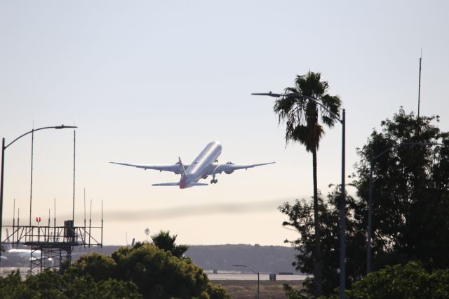 BOEING 777-300ER (G-STBD)