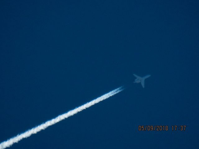 Bombardier Challenger 300 (N607RP)