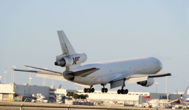 McDonnell Douglas DC-10 (C-GKFD)