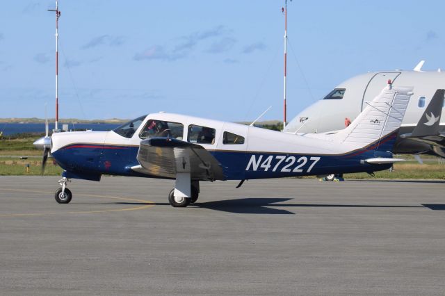 Piper Cherokee (N47227) - Lorsqu’il circulait sur le tarmac