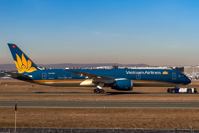 Boeing 787-9 Dreamliner (VN-A864)