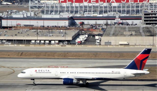 Boeing 757-200 (N692DL) - Atlanta - 2010