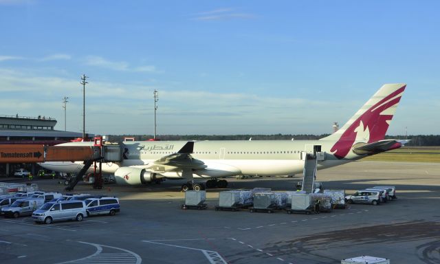 Airbus A330-300 (A7-AEC) - Qatar Airways Airbus A330-302 A7-AEC in Berlin Tegel 