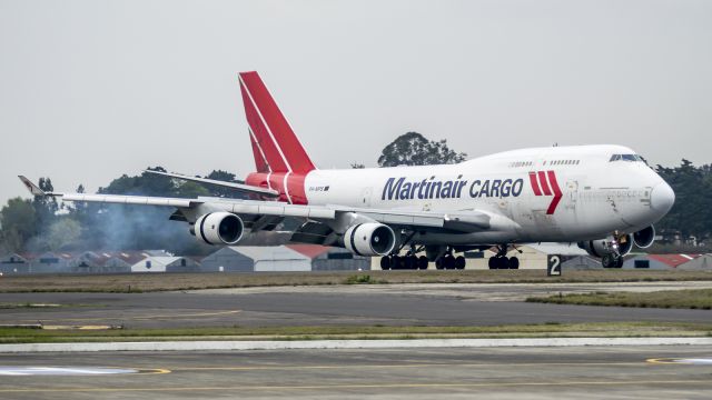 Boeing 747-400 (PH-MPS) - Landing