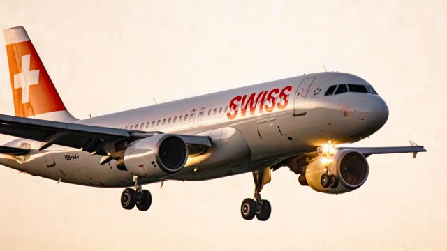 Airbus A320 (HB-IJJ)