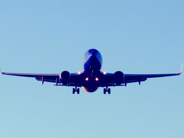 Boeing 737-700 (N203WN) - SWA2143br /DAL-TULbr /08/02/23