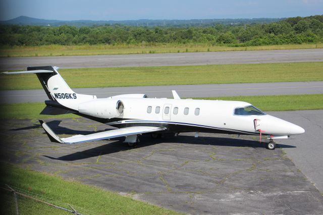 Learjet 40 (N506KS)