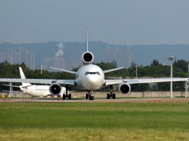 Boeing MD-11 (N601FE)