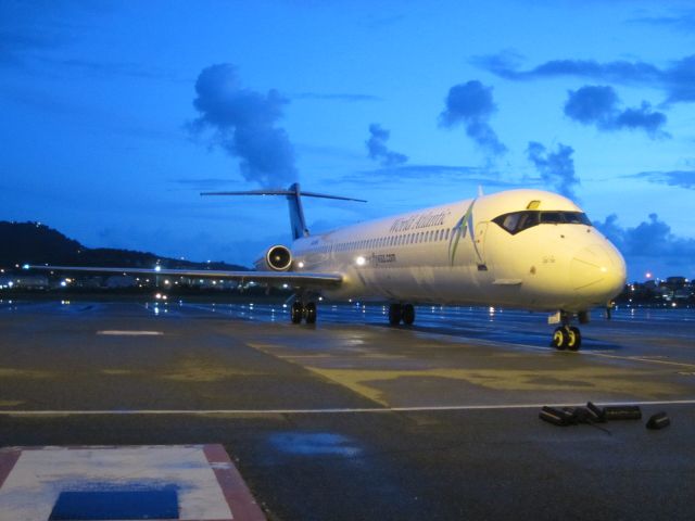 McDonnell Douglas MD-83 (N806WA)