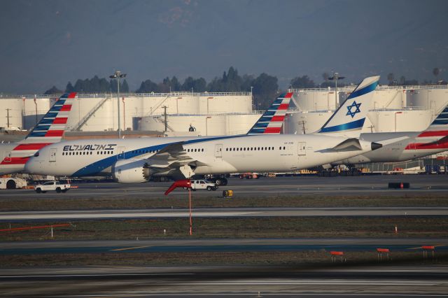 Boeing 787-9 Dreamliner (4X-EDB)