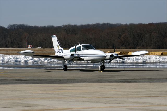 Cessna 310 (N310BB)