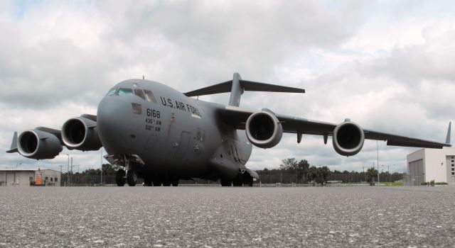 Boeing Globemaster III (06-6168) - C-17 at the North Ramp getting ready to load up after the departure of Air Force 2.