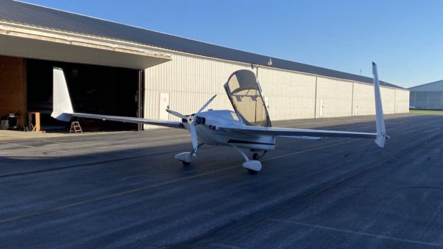 RUTAN Cozy (N7163Z)