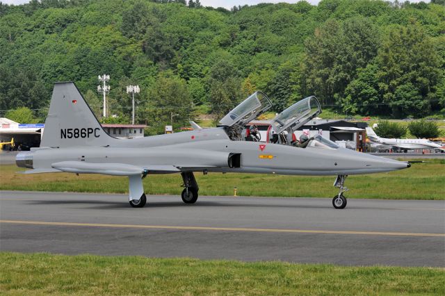 Northrop RF-5 Tigereye (N586PC) - "Yeah, I think I will take out the F-5 today"...Must be nice!