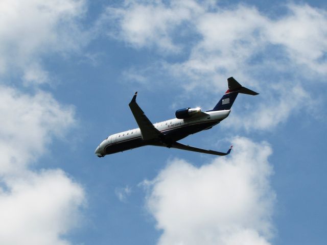 Canadair Regional Jet CRJ-200 (N259PS)