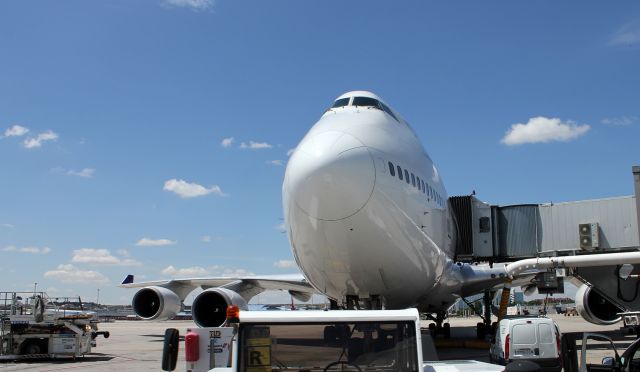 Boeing 747-400 (HS-TGH)