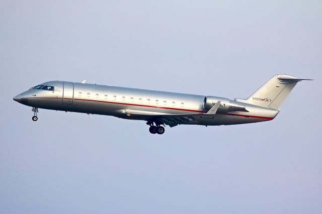 Canadair Regional Jet CRJ-200 (9H-ILY)