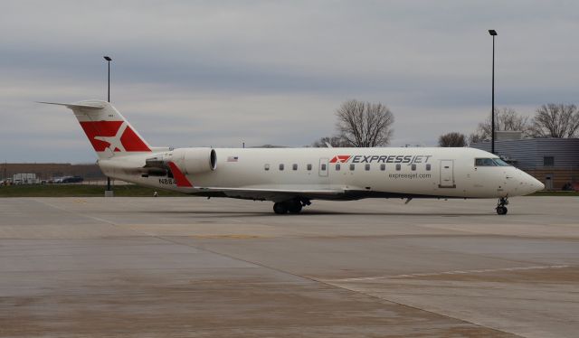 Canadair Regional Jet CRJ-200 (N884AS)