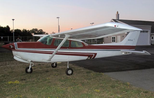 Cessna Cutlass RG (N172JC)