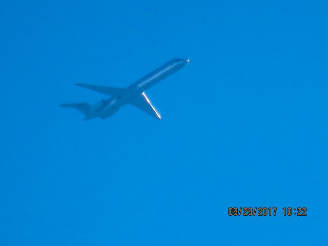 McDonnell Douglas MD-83 (N984TW)