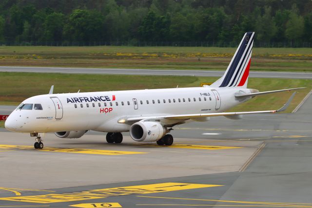 Embraer ERJ-190 (F-HBLO)