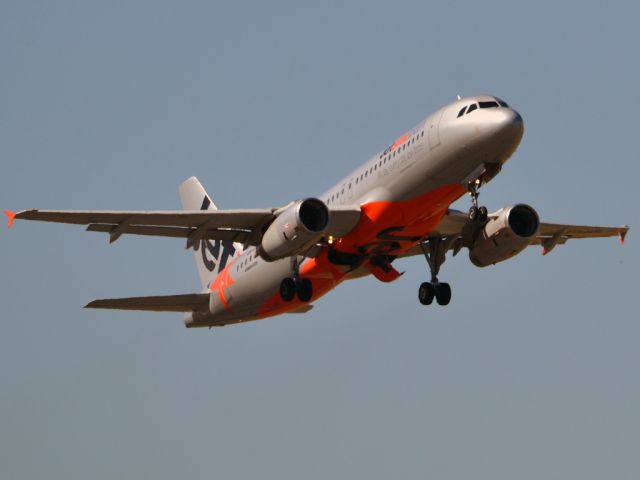 Airbus A320 (VH-VQI) - Getting airborne off runway 23 on a beautiful Adelaide autumn day. Thursday 12th April 2012.