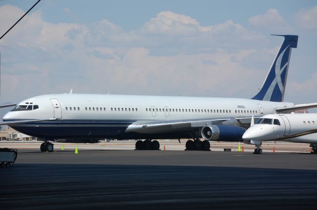 Boeing 707-100 (N88ZL) - Parked at Cutter Aviation, Phoenix Sky Harbor.