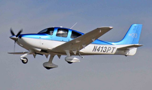 Cirrus SR-20 (N413PT)