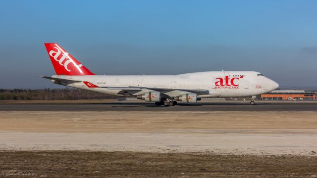 Boeing 747-200 (ER-BAM)