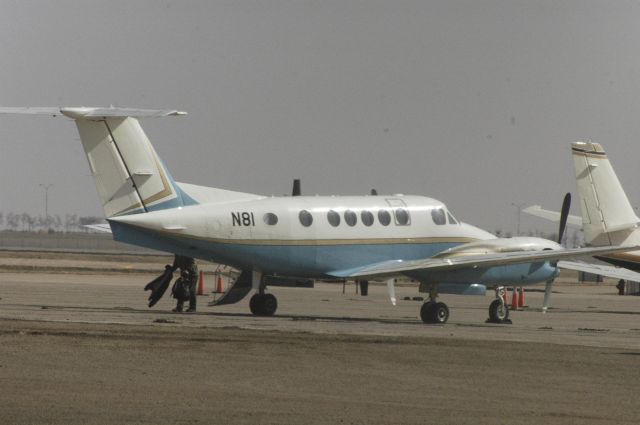 Beechcraft Super King Air 300 (N81)