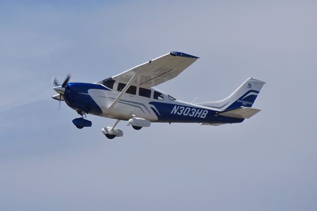 Cessna T206 Turbo Stationair (N303HB)