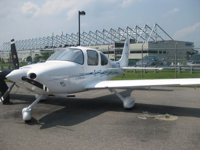 Cirrus SR-20 (N548TR)
